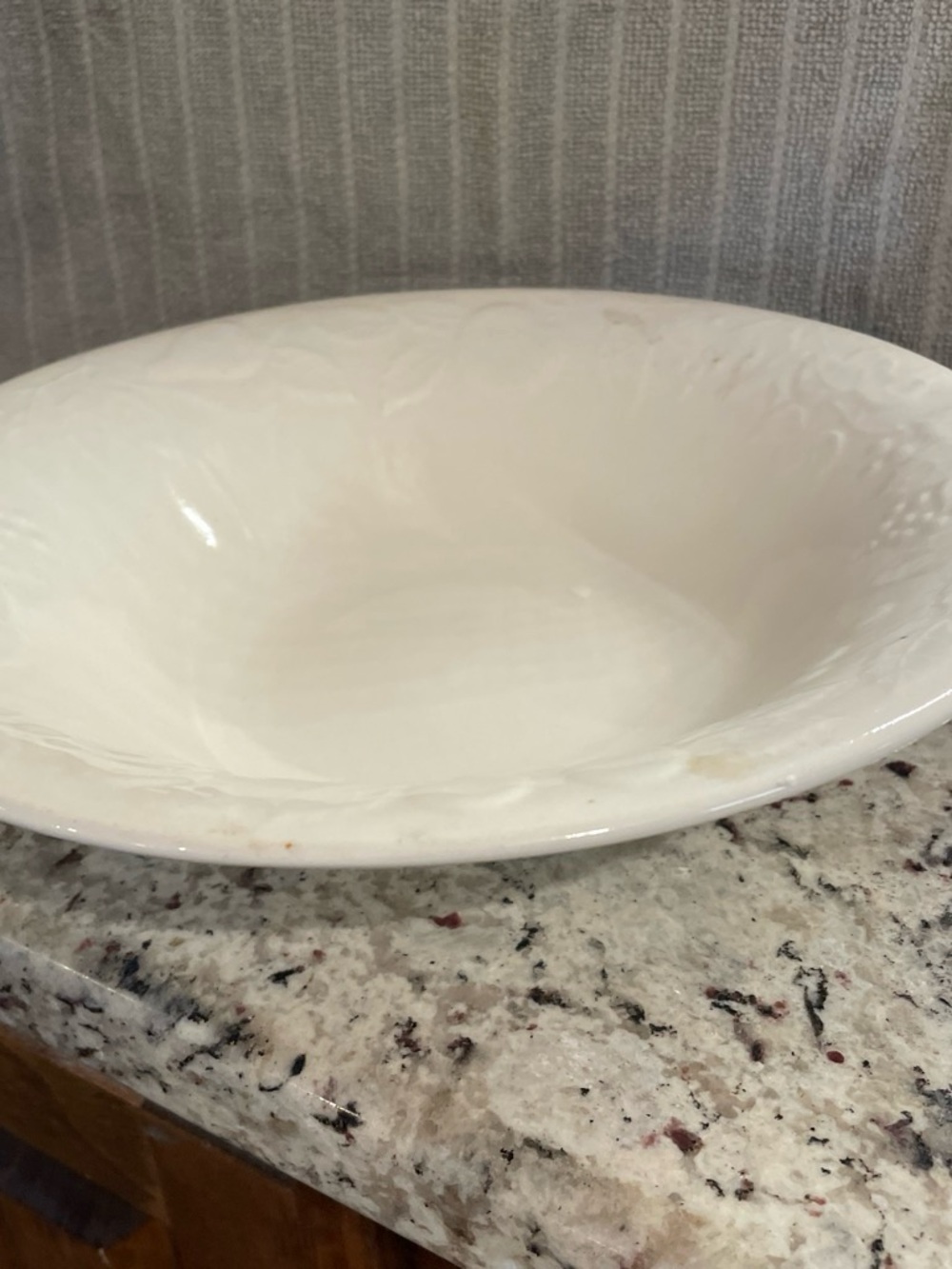 Classic White Ceramic Serving Bowl - Neutral Home Dining